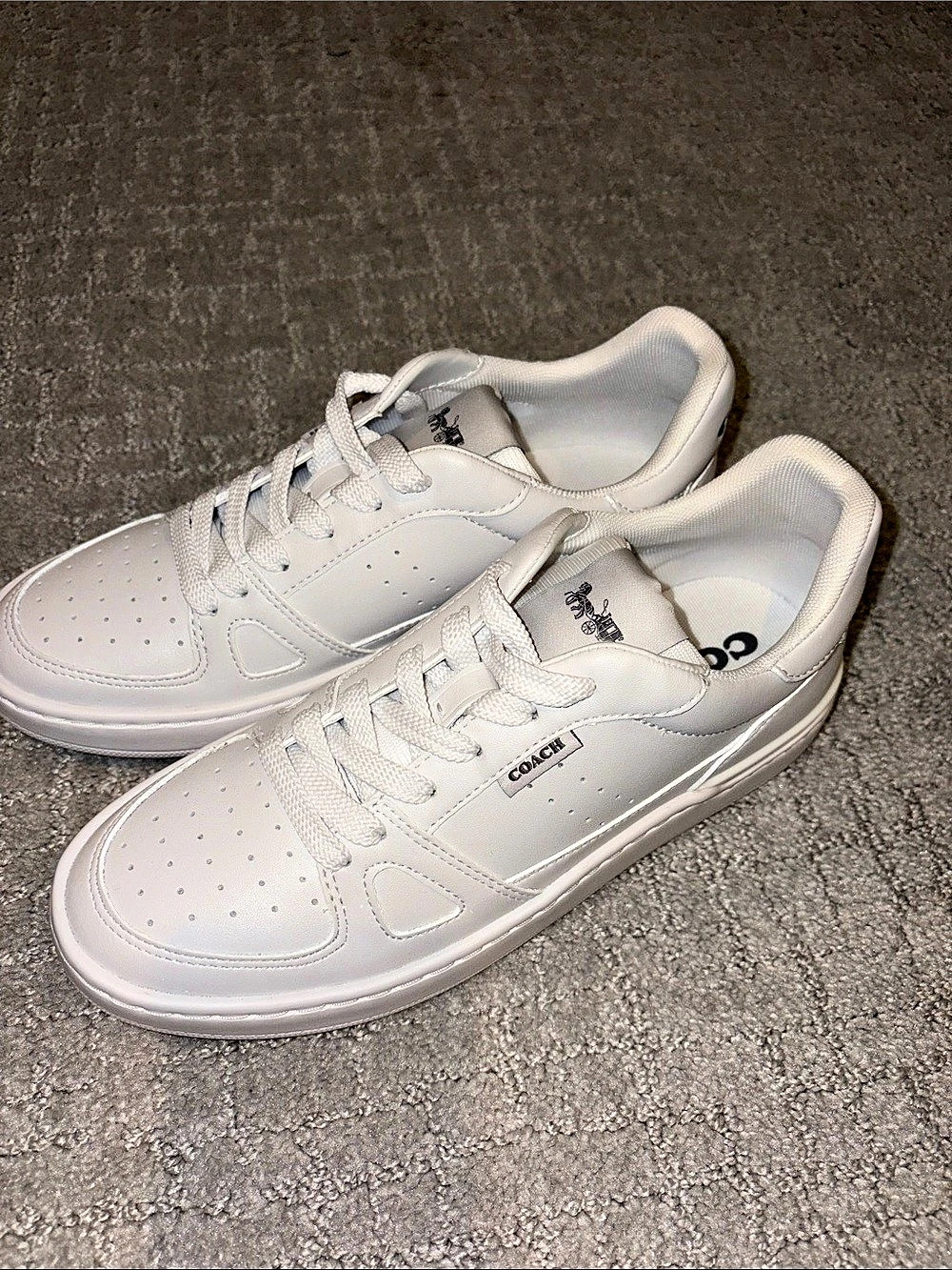 Coach Clip Court Low Top Sneaker Sneakers White US 7.5 / EUR 38